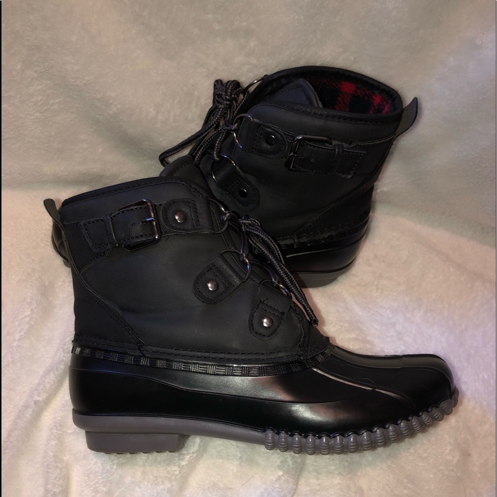 Black Duck Boots size 8